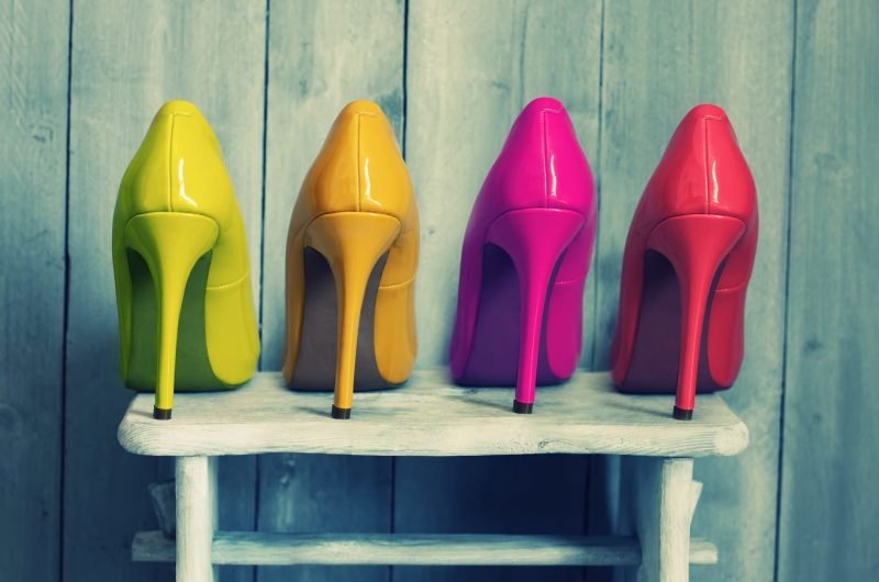 color-psychology-colour-high-heels color-psychology-colour-high-heels